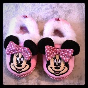 NWOT Minnie Mouse Girls Sz 7/8 Pink Slippers